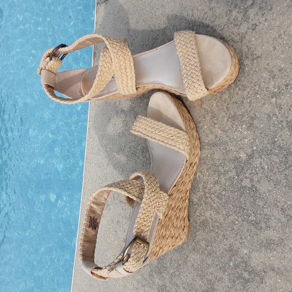 a.n.a. Jute Sandals, beige, size 8.5